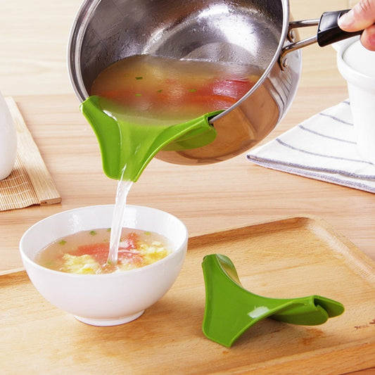 "Mess-Free Pouring: Silicone Soup Funnel for Easy Kitchen Use!"